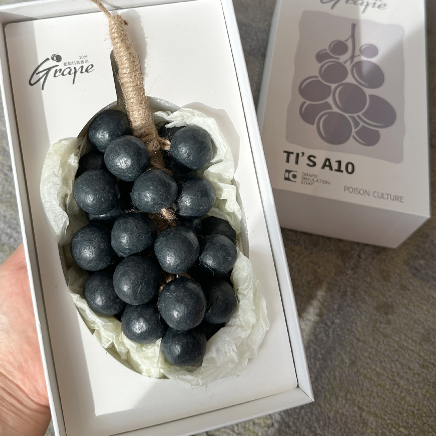 Savinea™ – Aromatic Grape Soap with Essential Oils (50% Off)