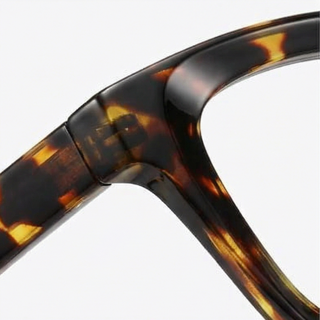 Clarelle™ – Oversized Tortoiseshell Reading Glasses