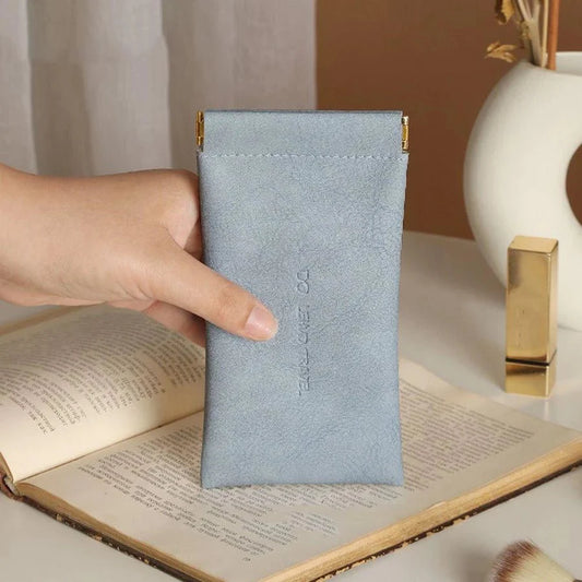 Brandary™ - slim leather organizer with snap closure (2+2 Free)