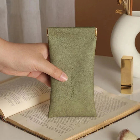 Brandary™ - slim leather organizer with snap closure (2+2 Free)