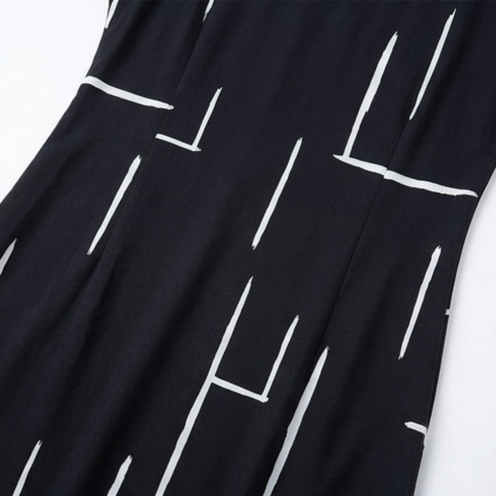 Elunara™ – Pocketed Dolman Dress with Abstract Print