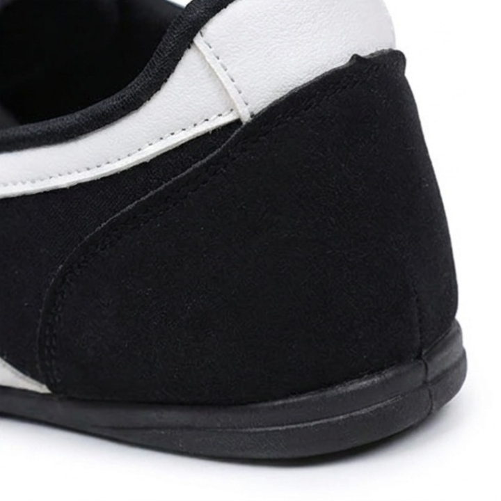 Lunelle™ - Retro Slip-On Sneakers for Effortless Daily Wear