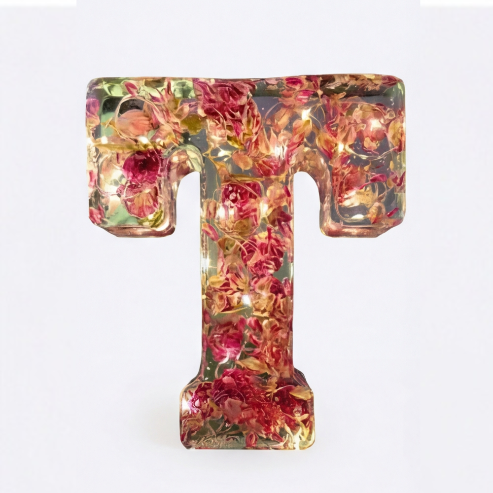 Florenza™ – Personalized Floral Resin Letter Light