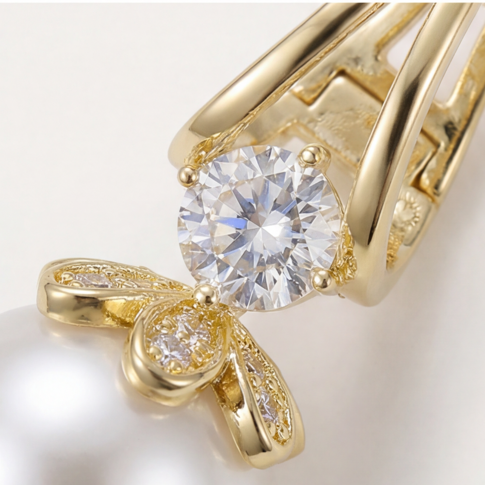 Lumara™ – Elegant Pearl Drops for Effortless Style