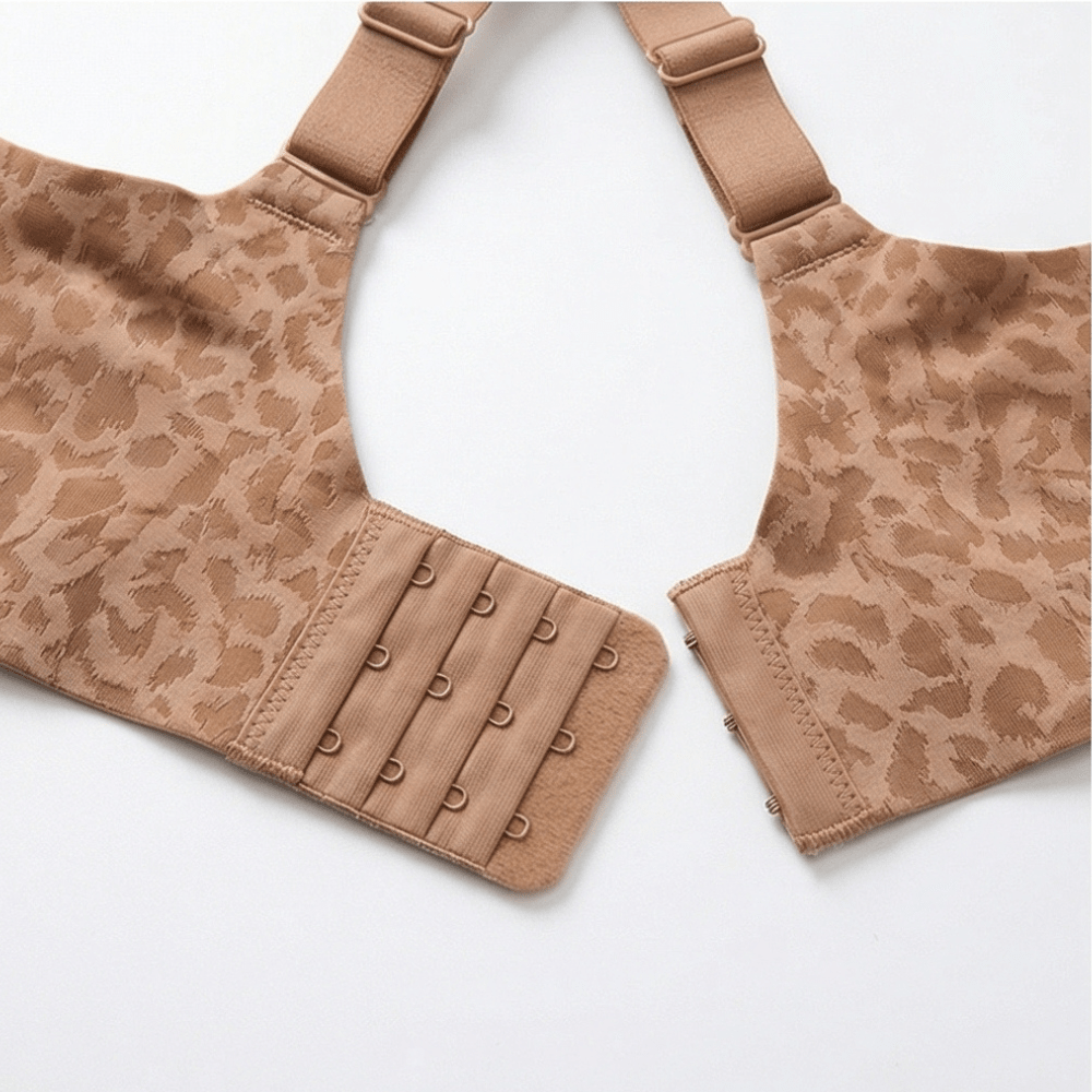 Veluna™ Wireless Leopard V Neck Contour Bra