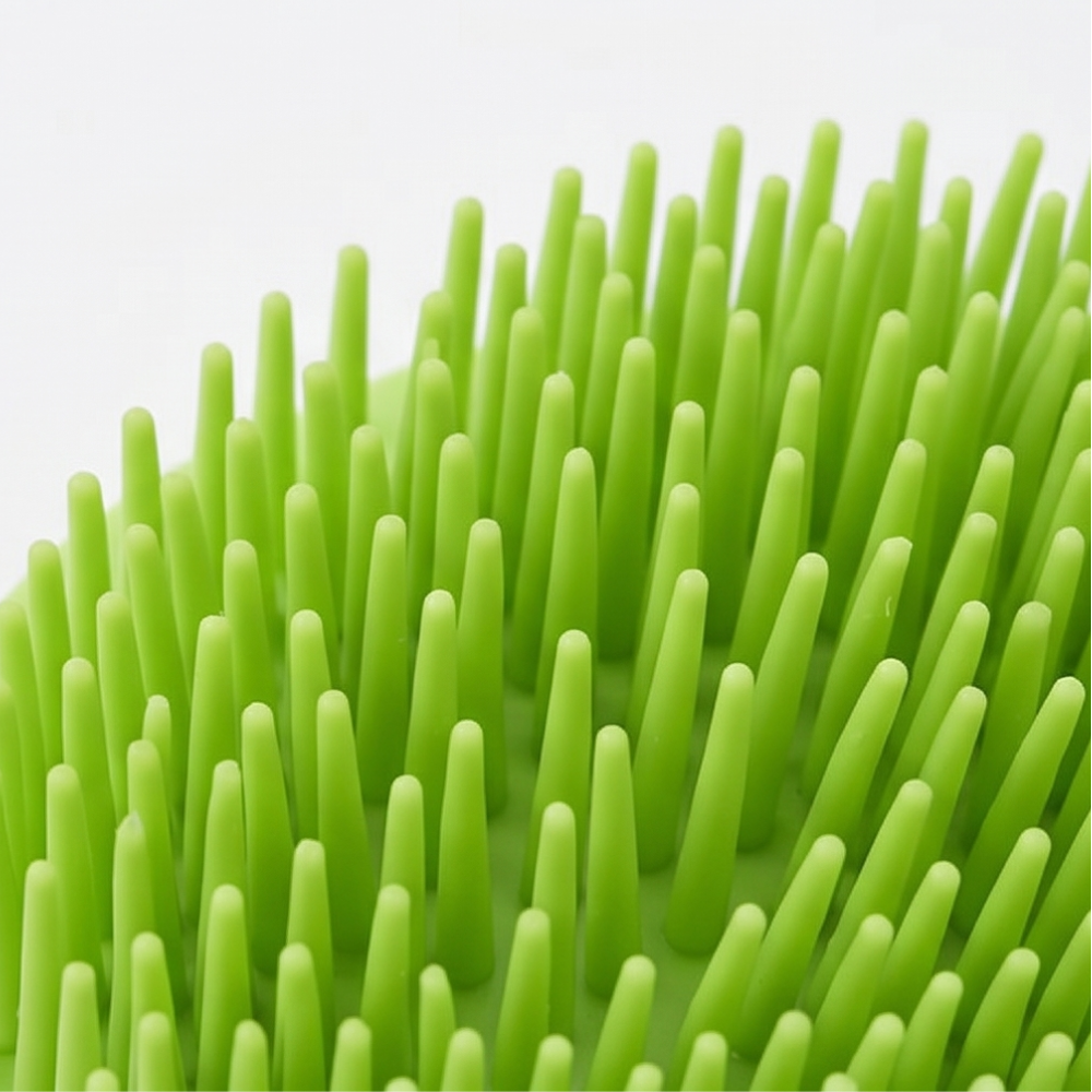 Sudsly™ - Pet Bath Brush with Built-in Shampoo Dispenser
