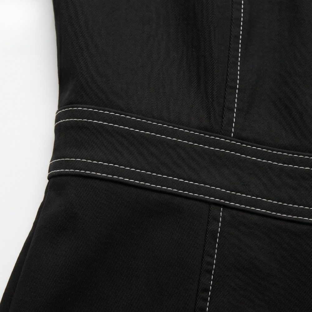 Lunelle™ – Sculpted Halter Jumpsuit