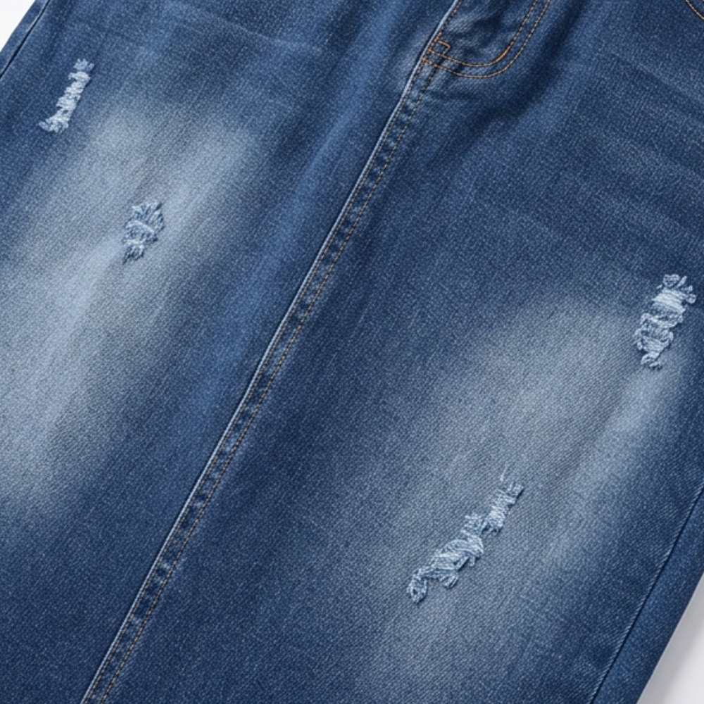 Veluna™ – Curve-Flattering Frayed Hem Denim Skirt