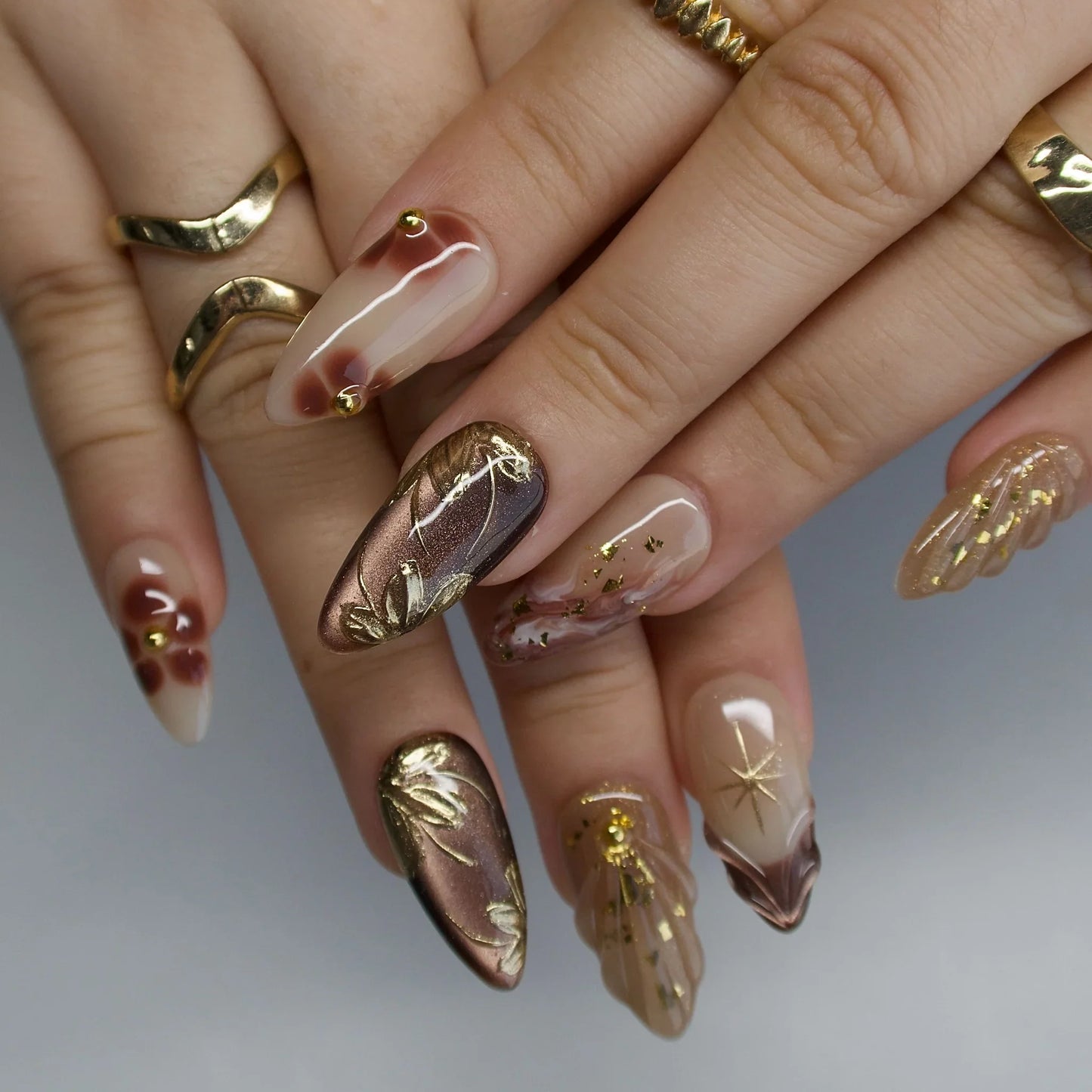 Aurabella™ – Golden Almond Shaped Nail Set (50% Off)