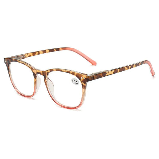 Lumora™ - Chic Leopard Print Reading Glasses