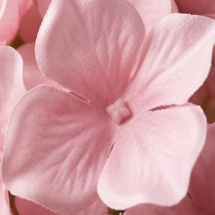 Bloomvera™ Realistic Silk Hydrangea Bouquet