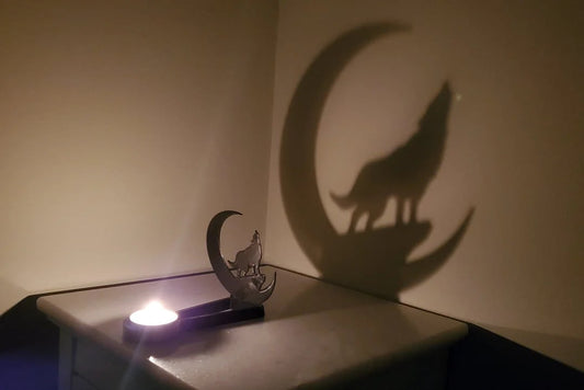 WickWinks™ – Decorative Shadow Stand for Halloween Nights  (50% Off)