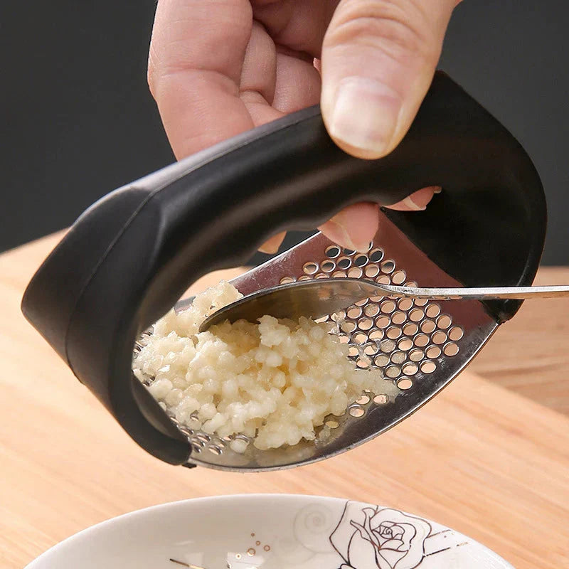 Culinara™ - LX Pro Easy-Squeeze Garlic Press