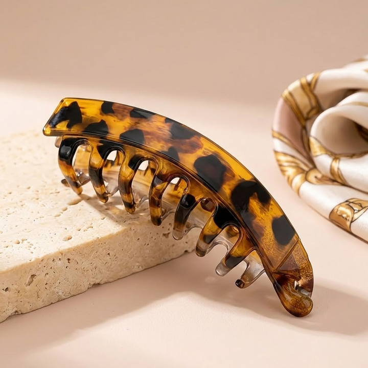 Lunelle™ – Oversized Claw Clip for Thick Hair