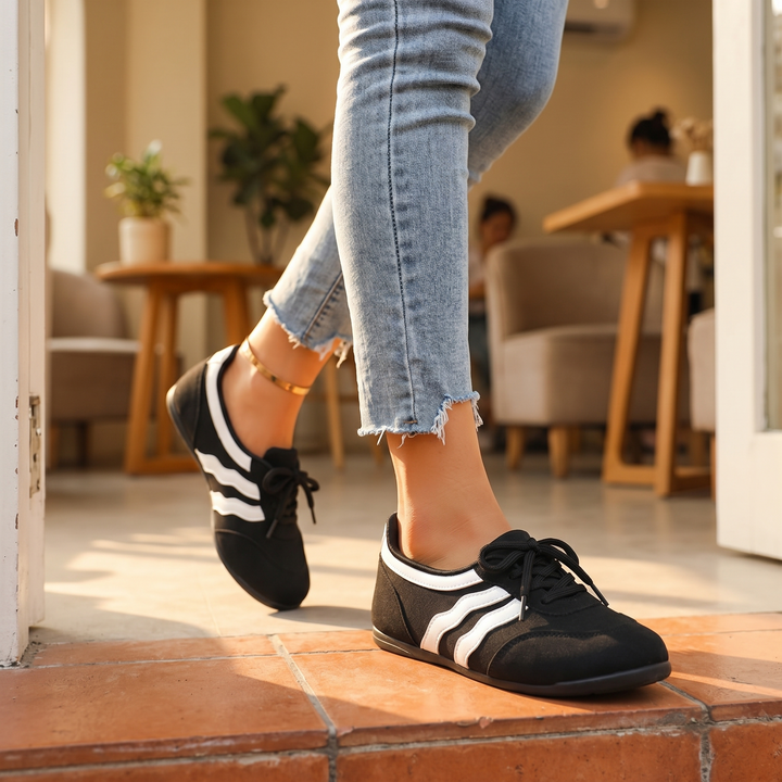 Lunelle™ - Retro Slip-On Sneakers for Effortless Daily Wear