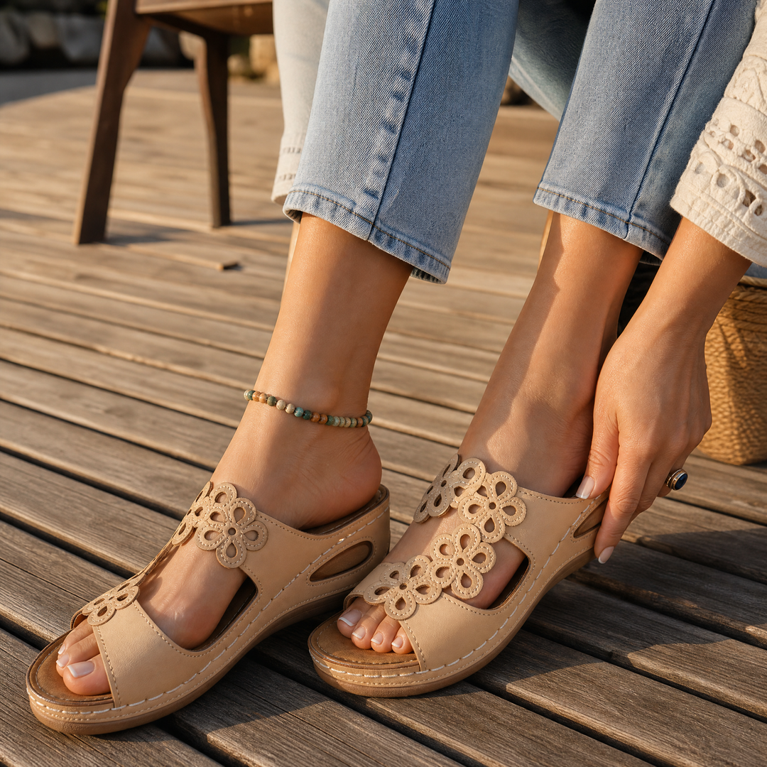 BreezeWalk™ – Cushioned Floral Wedge Sandals