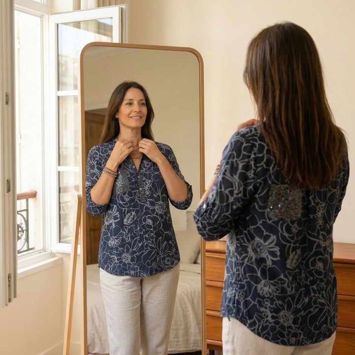 Florenne™ – Sequin Pocket Floral Blouse