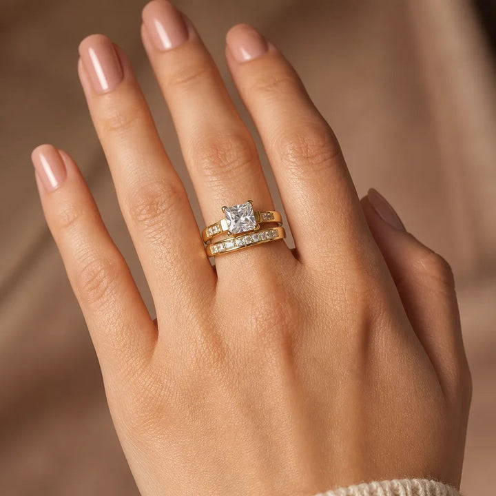 Aurelys – Matching 2-Piece Cubic Zirconia Ring Set, Princess-Cut Stackable Bridal Style, Gold or Silver Tone