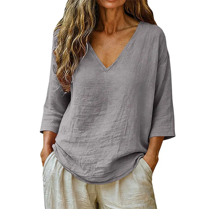Sereva – Women's Relaxed V-Neck Blouse with Three-Quarter Sleeves and Curved Hem