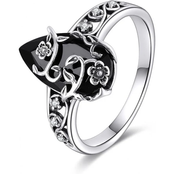 Noireva™ – Vintage Filigree Vine Ring