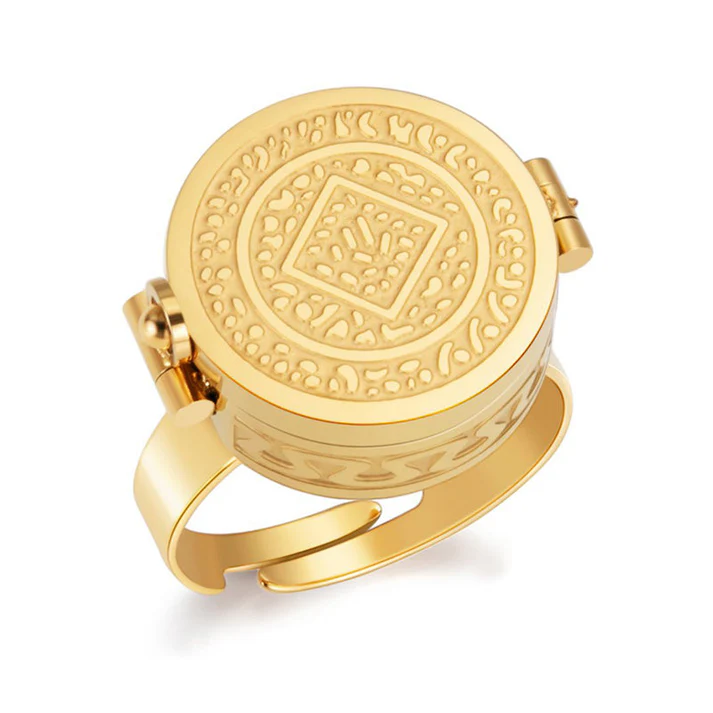 Perlina™ – Wearable Lip Balm Ring