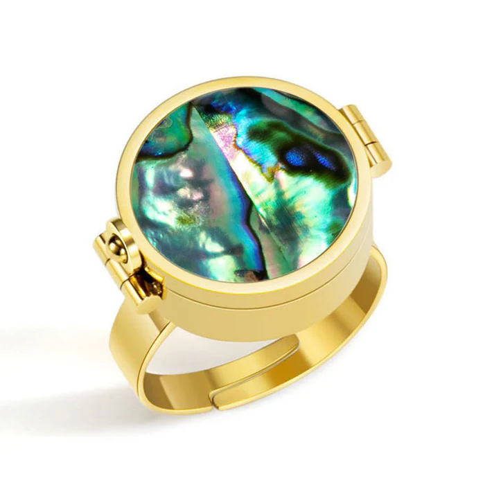Perlina™ – Wearable Lip Balm Ring